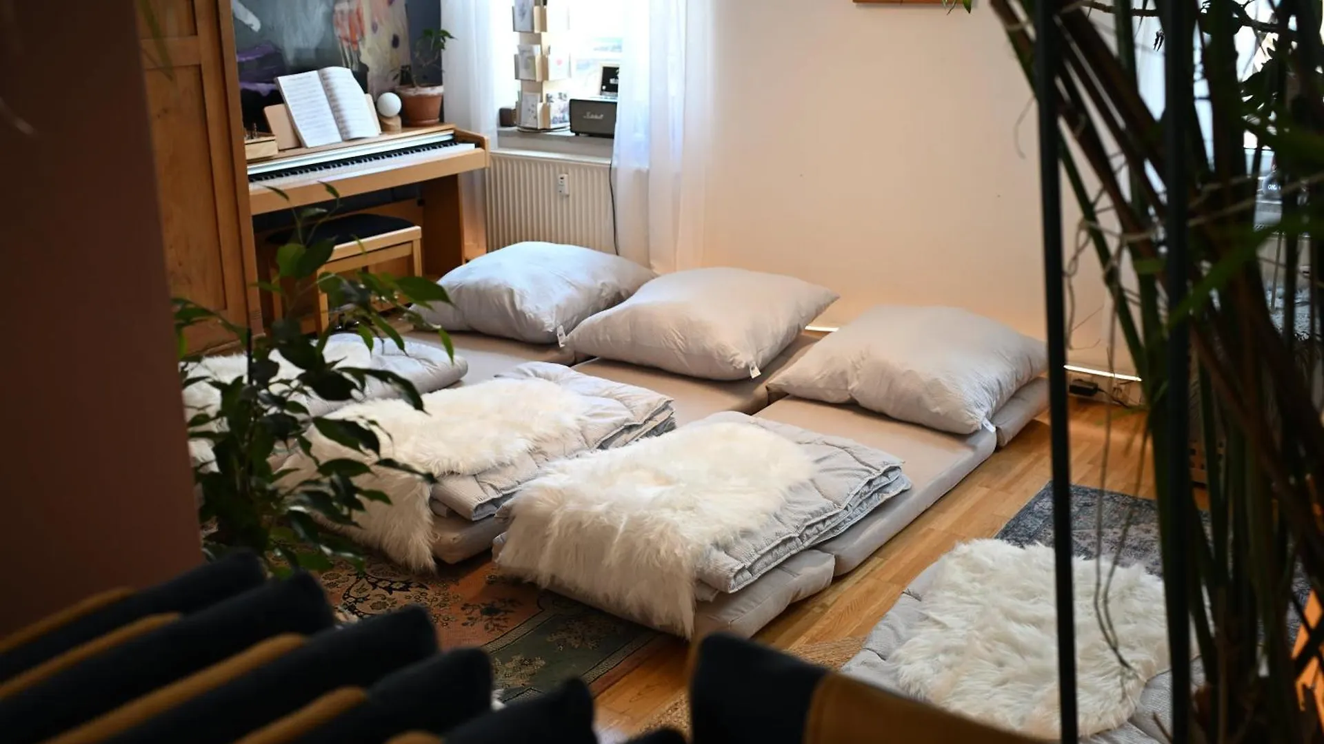 Апартаменты Atelier Leonhardszimmer - Tolle Location In Stuttgarter Innenstadt