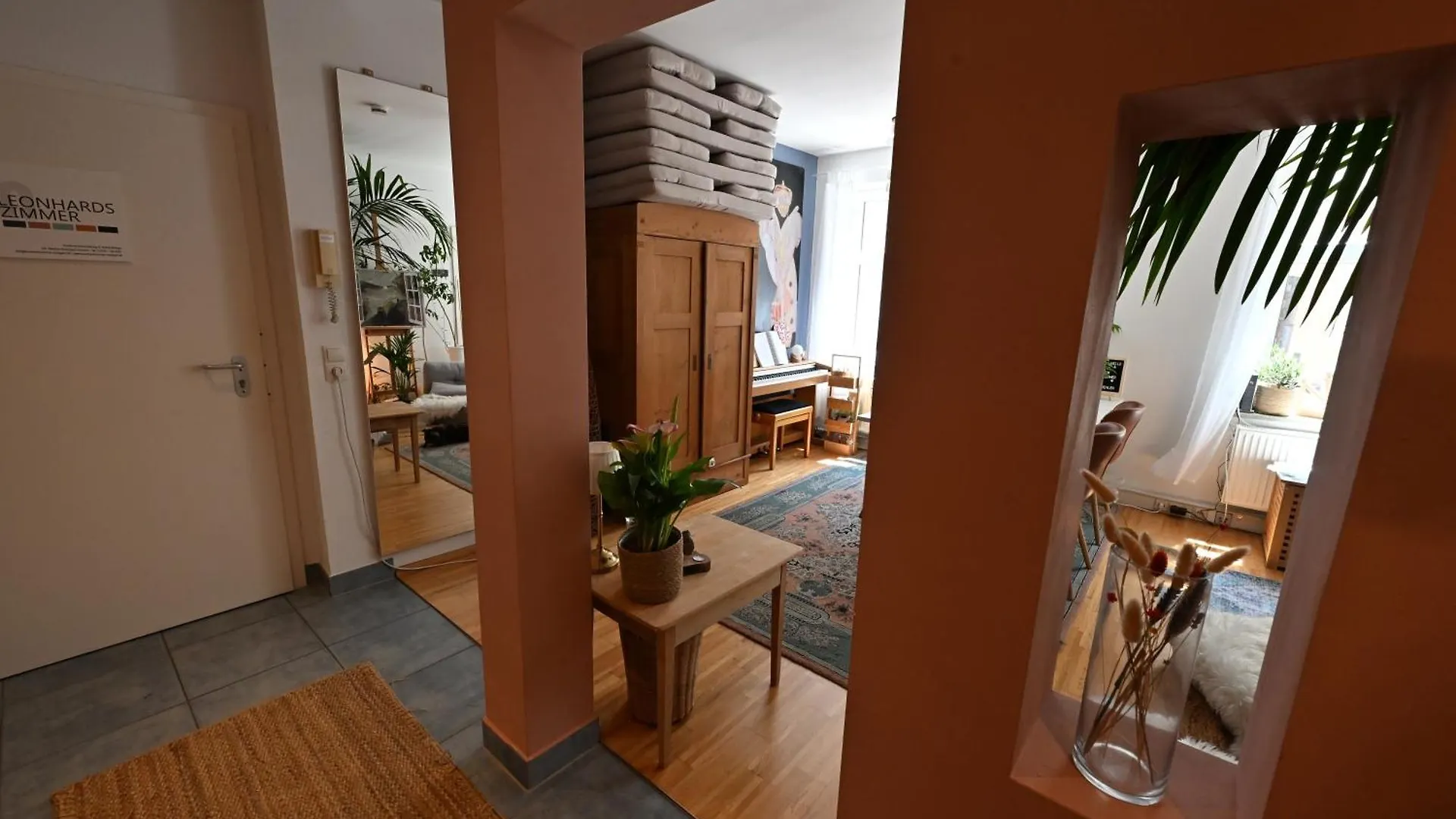 Atelier Leonhardszimmer - Tolle Location In Stuttgarter Innenstadt Апартаменты Штутгарт
